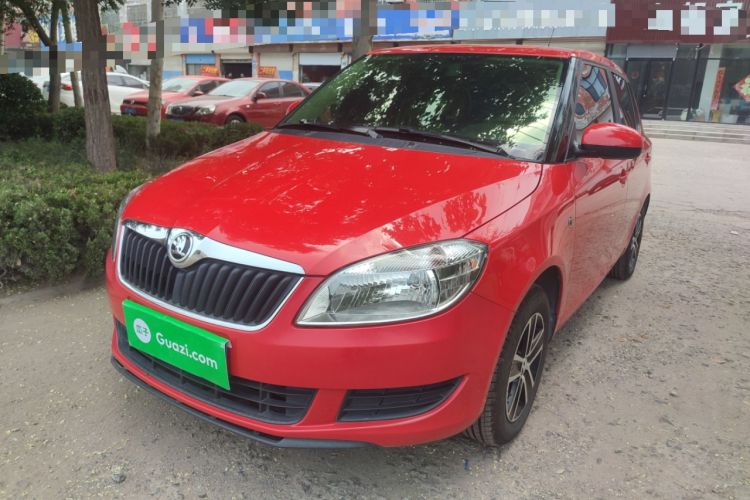 Used Skoda Fabia 2014 1.4L Automatic Crystal Edition