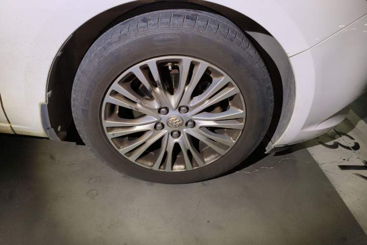 Used Buick GT 2015 15N Automatic Elite Version
