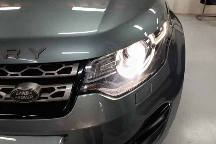 Used Land Rover Discovery Sport 2018 240 PS SE Version
