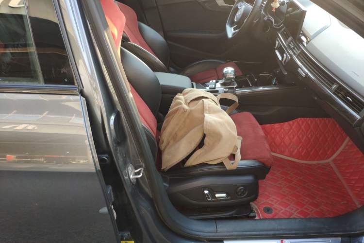 Used Audi A4L 2023 45 TFSI quattro Prestige Dynamic Edition
