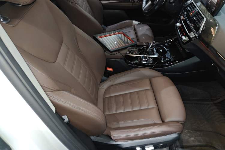 Used BMW X3 2021 xDrive30i Luxury Model with M Sport Package
