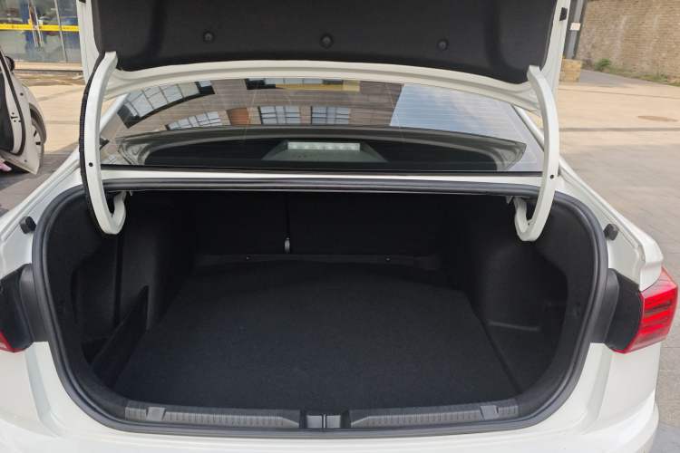 Used Volkswagen Bora 2021 1.5L Automatic Fashionable Smart Connectivity Version
