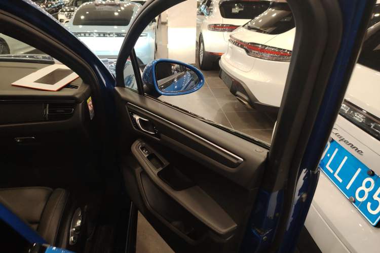 Used Porsche Macan 2018 Macan 2.0T