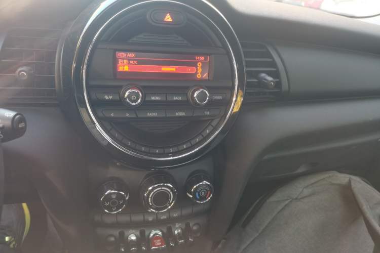 Used  MINI 2016 1.2T ONE Pioneer Edition
