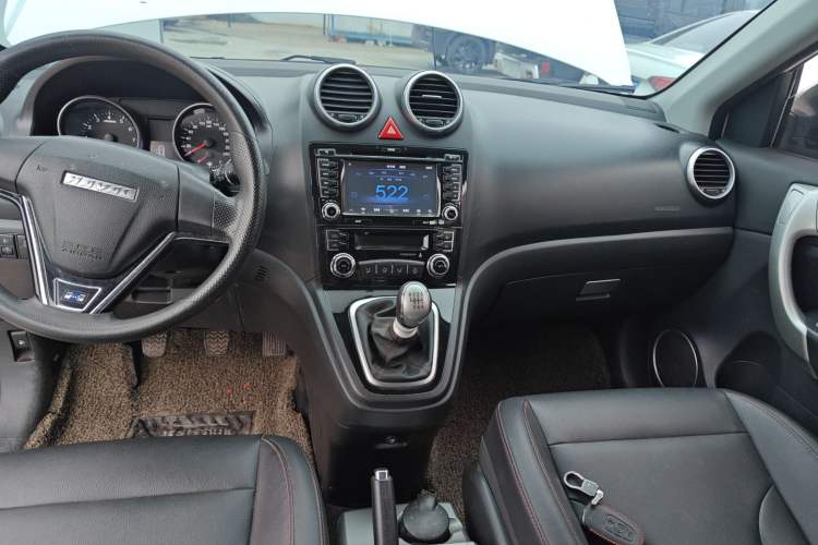 Used Haval H6 2016 Upgraded Model 1.5T Manual Two-Wheel Drive Value Edition