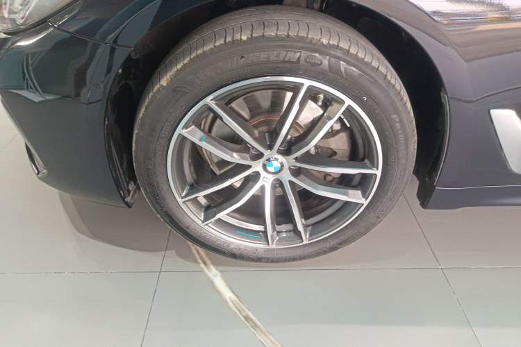 Used BMW 5 Series 2022 Second Facelift 525Li M Sport Package
