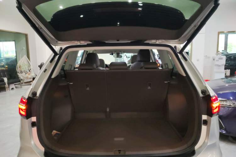 Used Volkswagen Viloran 2024 380TSI Luxury Edition