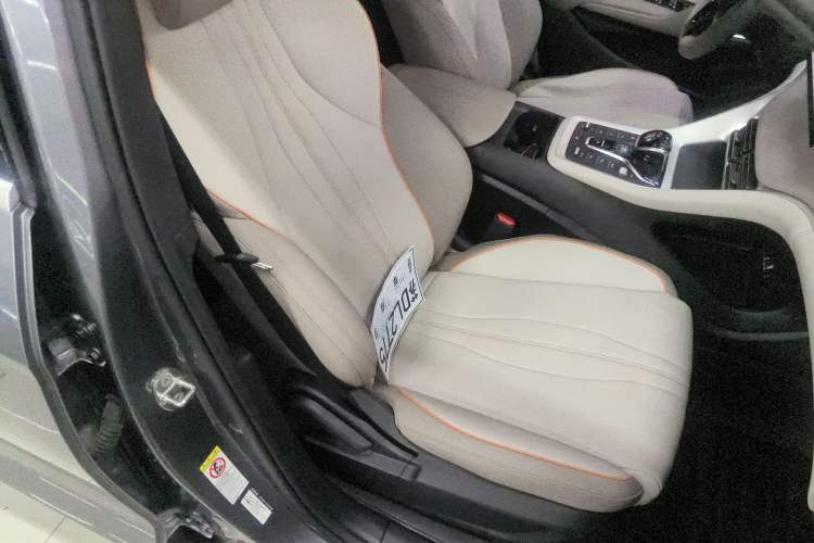 Used BYD Song Pro New Energy 2023 Champion Edition DM-i 110KM Beyond Model
