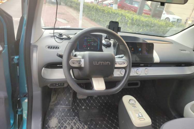 Used  Lumin 2022 210km Sweet Edition
