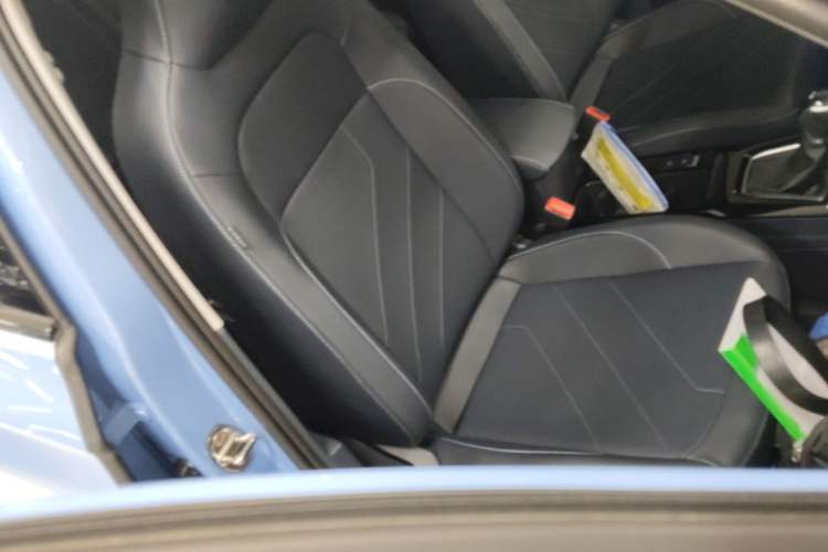 Used Volkswagen Tharu 2025 NewRui 300TSI Prestige Edition
