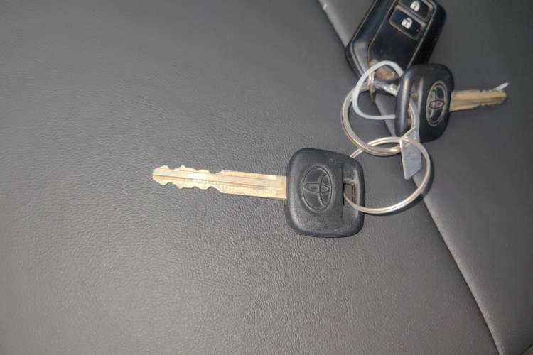 Used Toyota YARiS L 2016 Revised 1.5E CVT Charming Edition