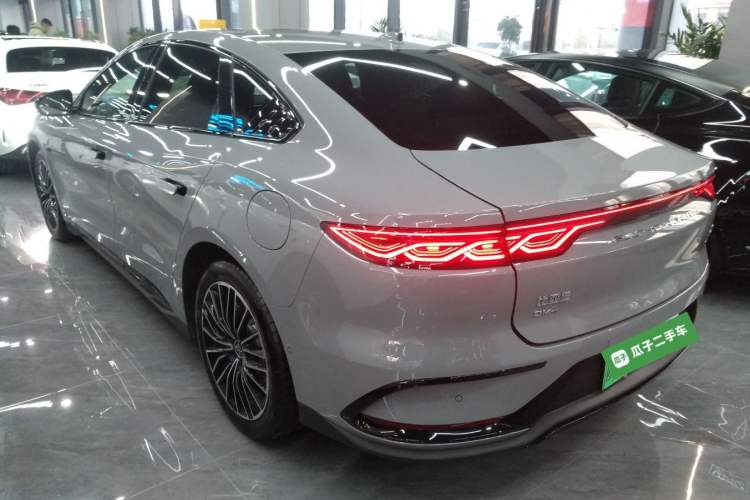 Used BYD Han 2025 DM-i Intelligent Driving Edition 125KM LiDAR Flagship Model
