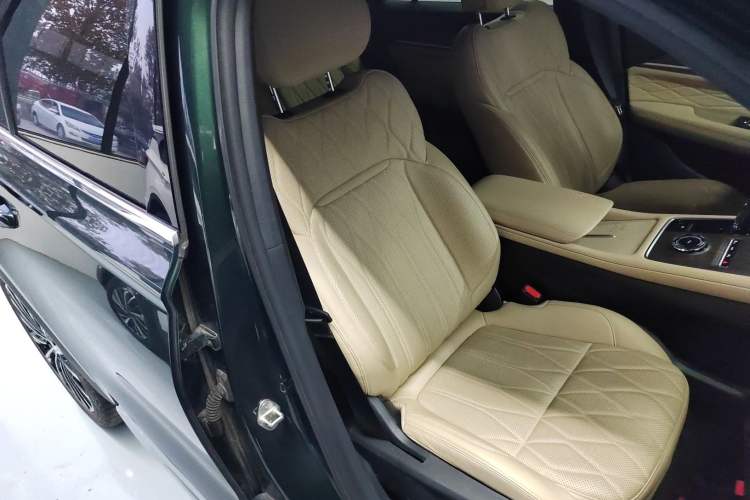 Used Geely Auto Monjaro L 2025 Dongfang Yao 2.0TD Automatic All-Wheel-Drive Wangyue Edition
