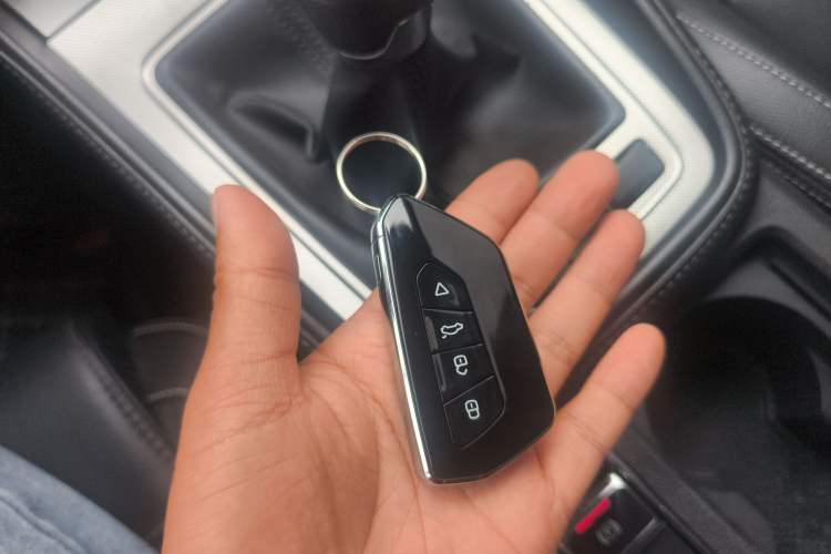 Used MG 6 2017 20T Manual Luxury Smart Connect Version China V Standard
