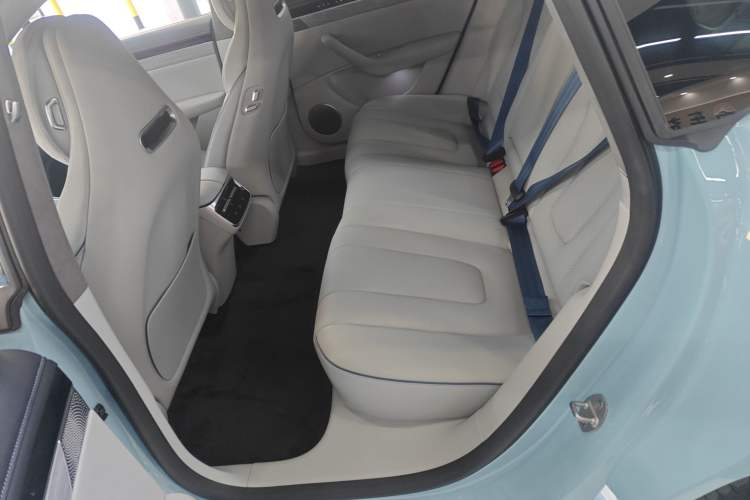 Used Hima Luxeed S7 2025 785 km Ultra