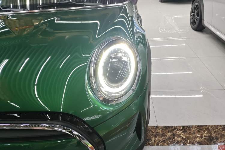 Used  MINI 2022 1.5T COOPER Classic Edition
