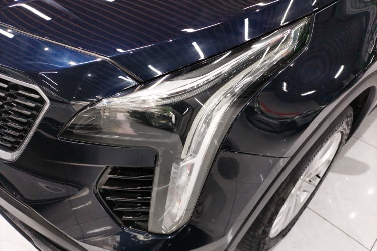 Used Cadillac XT4 2021 28T Two-Wheel Drive Tech Edition