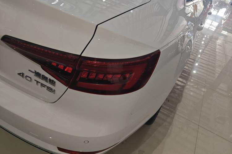 Used Audi A4L 2018 30th Anniversary Edition 30 TFSI Ambition Model