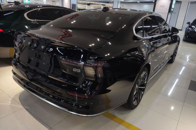 Used Volvo S90 2026 B5 Zhiya Luxury Edition
