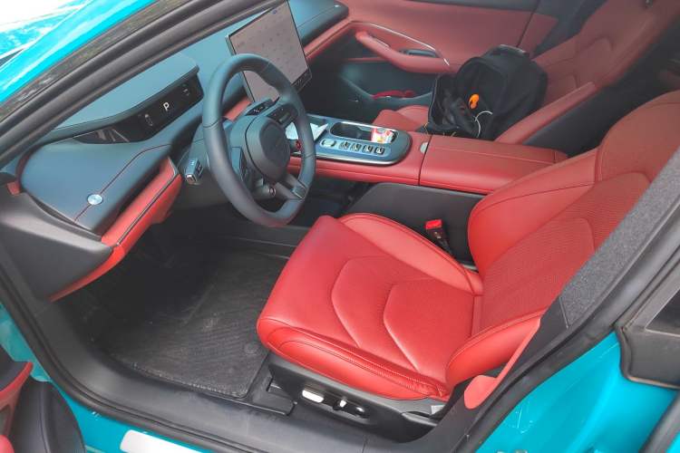 Used  SU7 2024 Rear-Drive Ultra-Long Range Advanced Pro-Level Intelligent Driving Version
