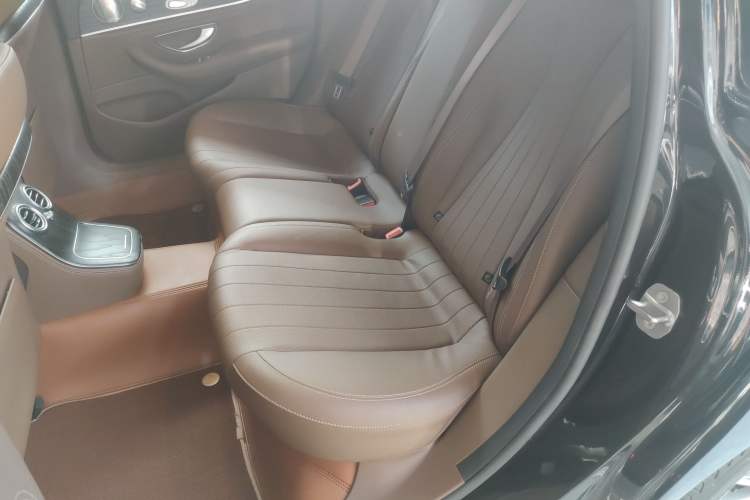 Used Mercedes-Benz E-Class 2022 Second Facelift E 300 L Luxury Edition
