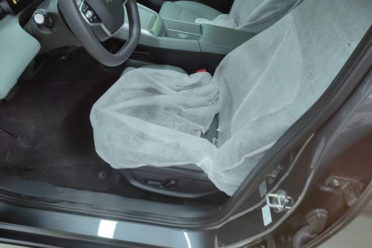 Used Roewe D6 2025 450km Deluxe Edition
