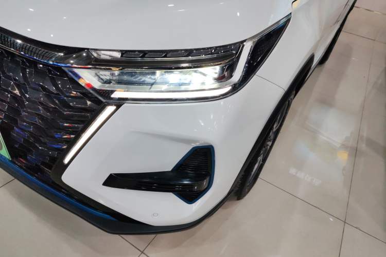 Used Chery Tiggo 8 PRO New Energy 2023 Champion Edition 1.5T 100km Glory Version
