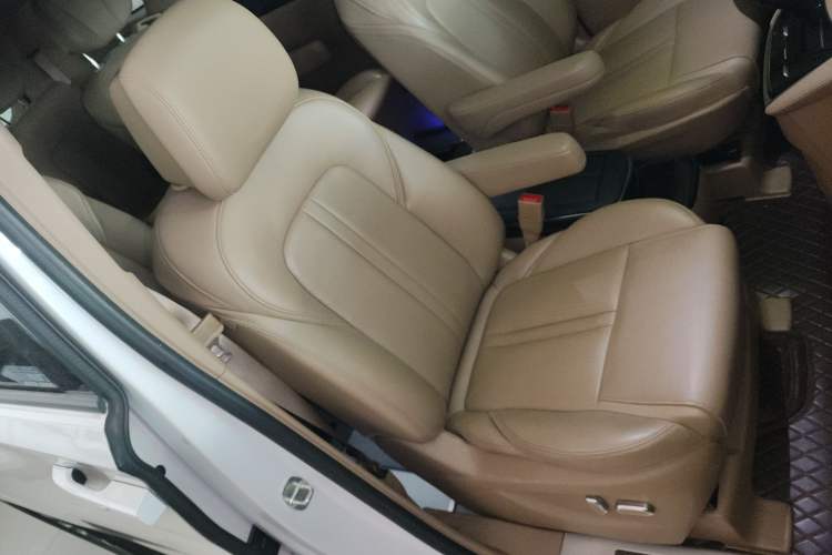 Used Buick GL8 2021 ES Land Cruiser 653T Luxury Edition
