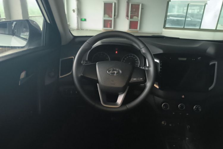 Used Hyundai ix25 2015 1.6L Automatic Two-Wheel Drive Smart GLS Trim
