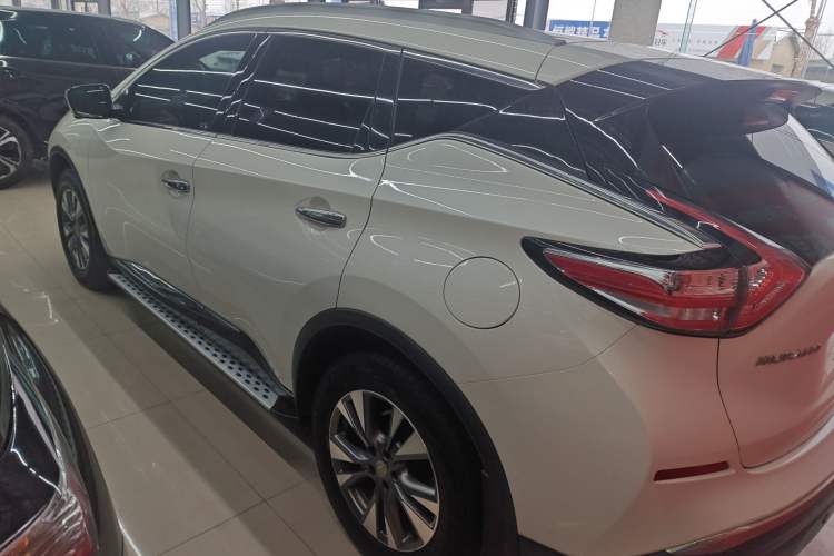 Used Nissan Murano 2021 2.5L XL Two-Wheel Drive Smart Connect Luxury Edition
