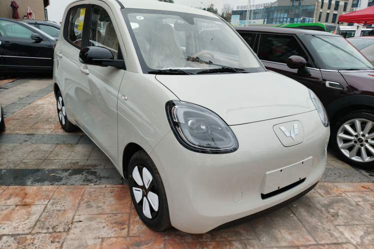 Used Wuling Hongguang MINIEV 2025 Four-Door Version Advanced Edition
