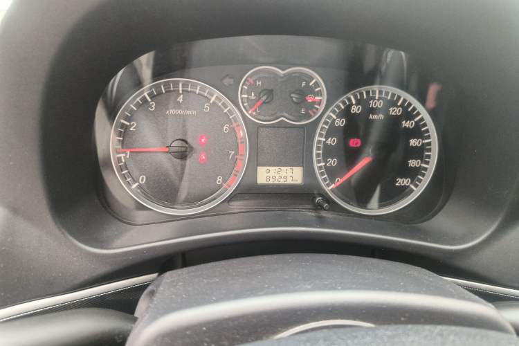 Used Haval H5 Classic 2013 Zhizun Edition 2.0L Manual Two-Wheel Drive Entry-Level Model