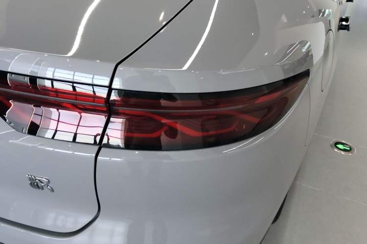 Used BYD Han 2025 EV with 701 km of Laser Radar-Enabled Intelligent Driving
