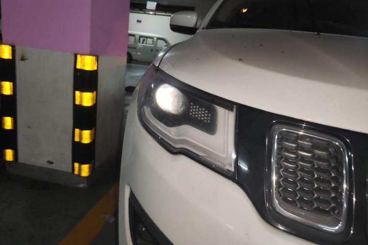 Used  Compass 2017 200T Automatic Family Edition
