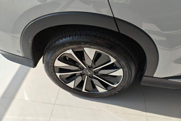 Used BYD Song PLUS New Energy 2025 EV Intelligent Driving Version 520km Premium Model
