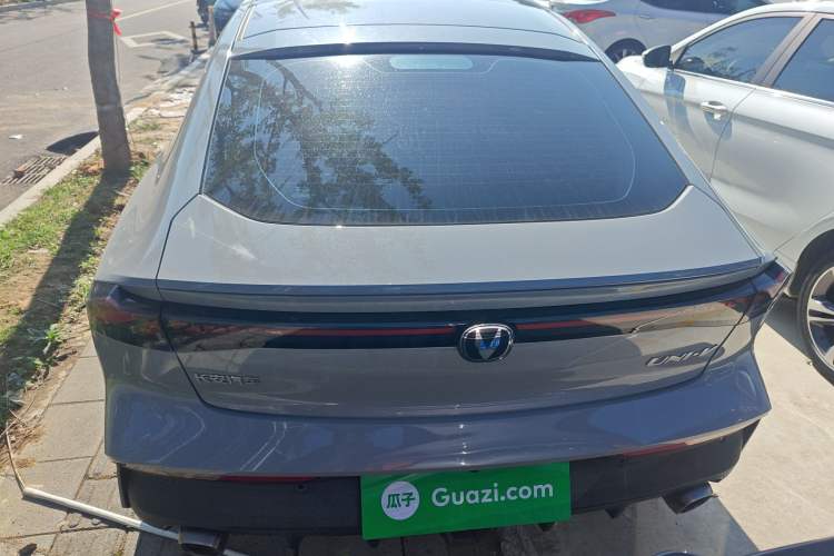 Used Changan UNI-V 2022 1.5T Prestige Version
