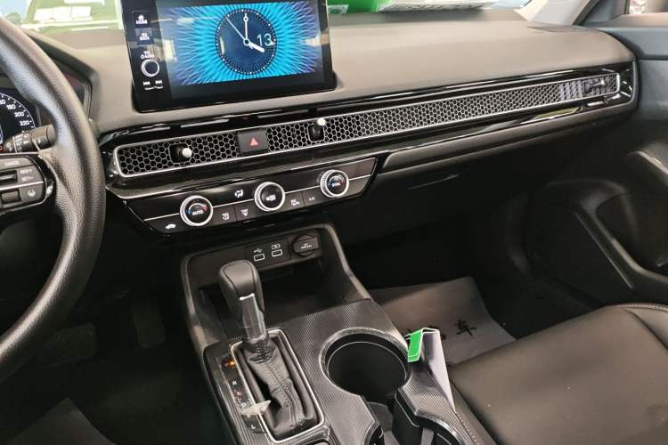 Used Honda Civic 2022 240TURBO CVT Dynamic Edition
