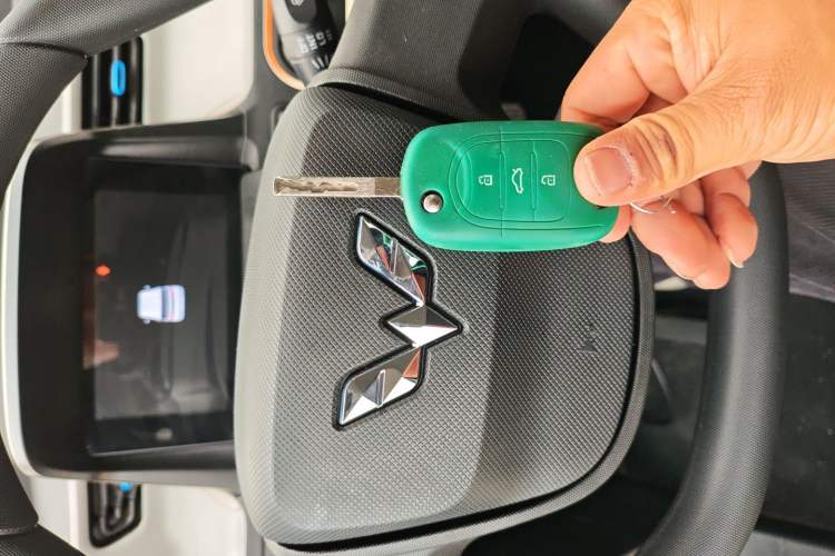 Used Wuling Hongguang MINIEV 2020 Freedom Version Lithium Iron Phosphate
