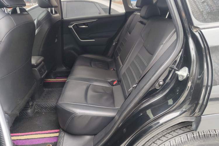 Used Toyota Wildlander 2021 2.0L CVT Two-Wheel Drive Luxury Edition
