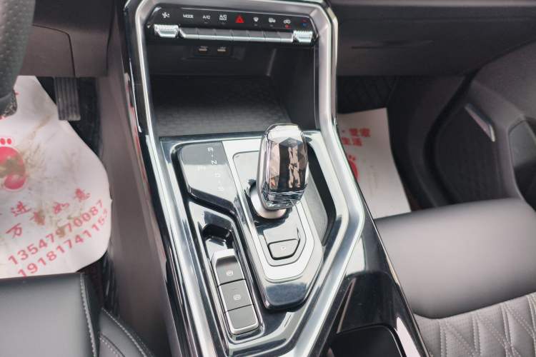 Used Wuling Asta 2022 2.0L DHT Electric-Speed Version
