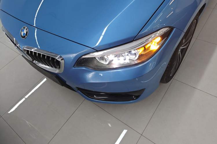 Used BMW 2 Series 2018 220i Convertible Coupe Sports Design Package
