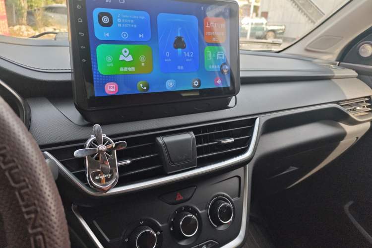 Used Wuling Hongguang S3 2019 1.5L Manual Standard Version China VI Standard
