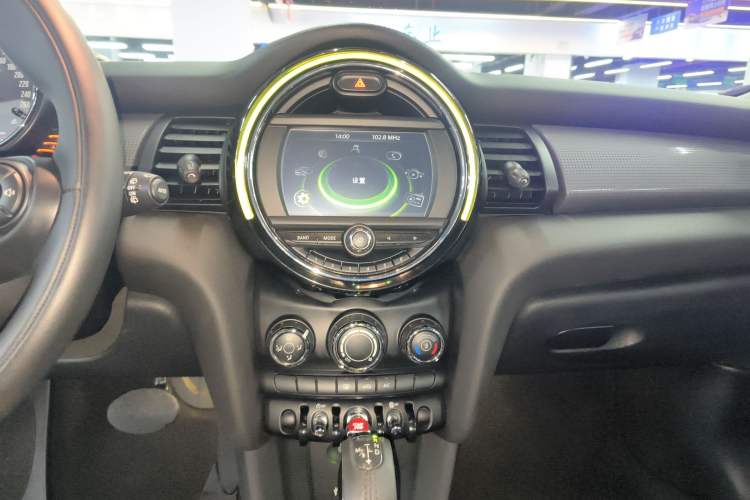 Used  MINI 2014 1.5T COOPER Fun
