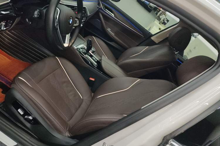 Used BMW 5 Series 2019 Facelifted 530Li Luxury Edition Premium Package