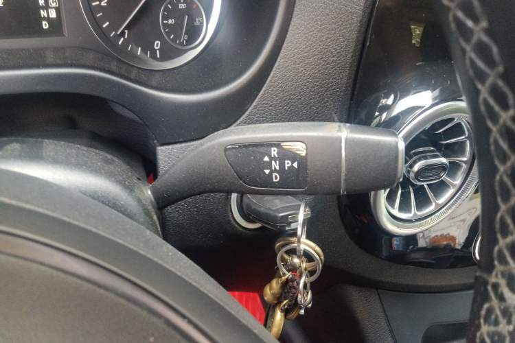 Used Mercedes-Benz Vito 2020 2.0T Business Version 7 Seats