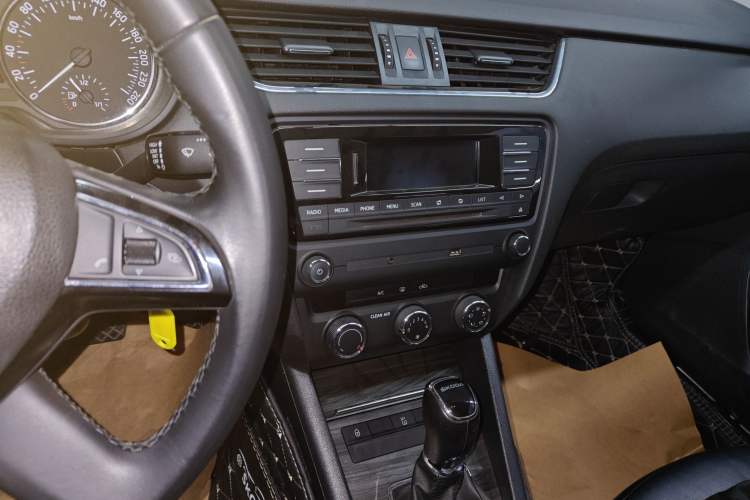 Used Skoda Octavia 2015 1.6L Automatic Yijun Edition