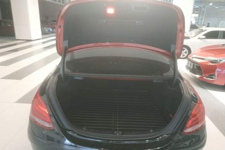 Used Mercedes-Benz C-Class 2015 C 200 L Sport Edition
