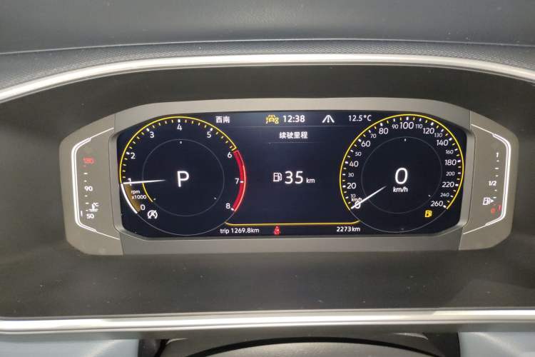 Used Volkswagen Tharu 2024 300TSI Two-Wheel-Drive Moon Luxury Edition
