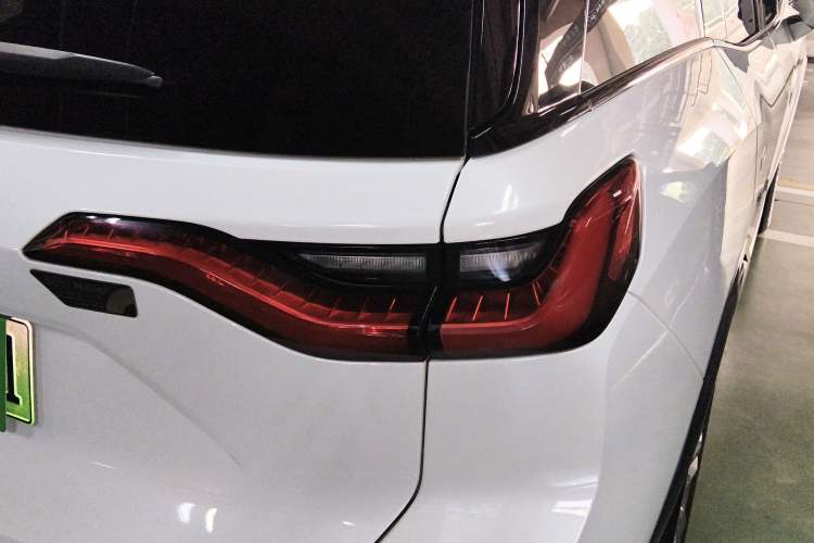 Used Nio ES8 2018 355 km Base Version 6-Seater Edition
