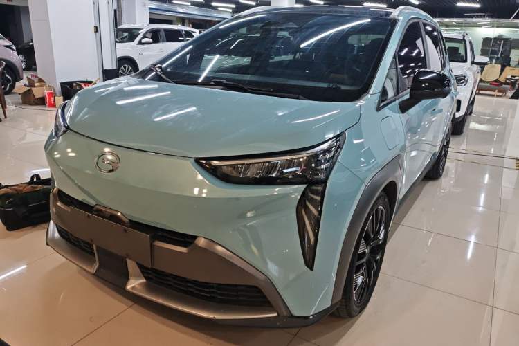 Used AION Y 2022 70 Tech Edition Lithium Iron Phosphate
